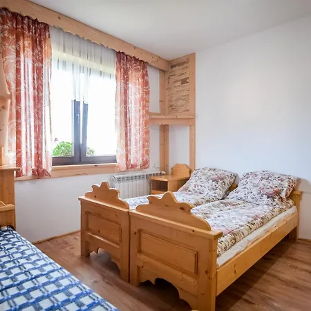 Goscinne U Gasienicow Homestay *