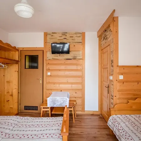 Homestay Goscinne U Gasienicow Zab